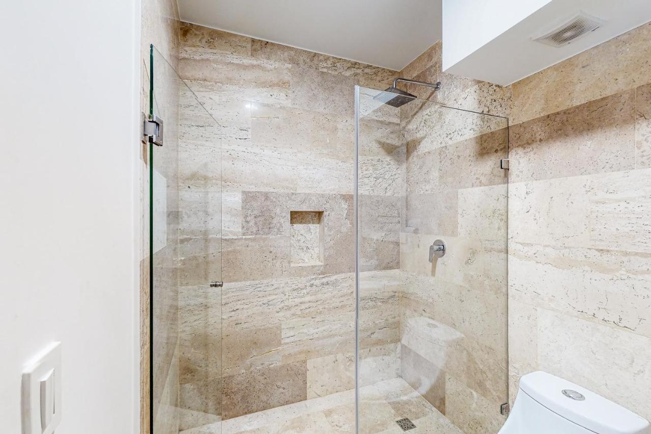 Menesse Midtown 2 Unit 208 Hotel Плая дел Кармен Екстериор снимка