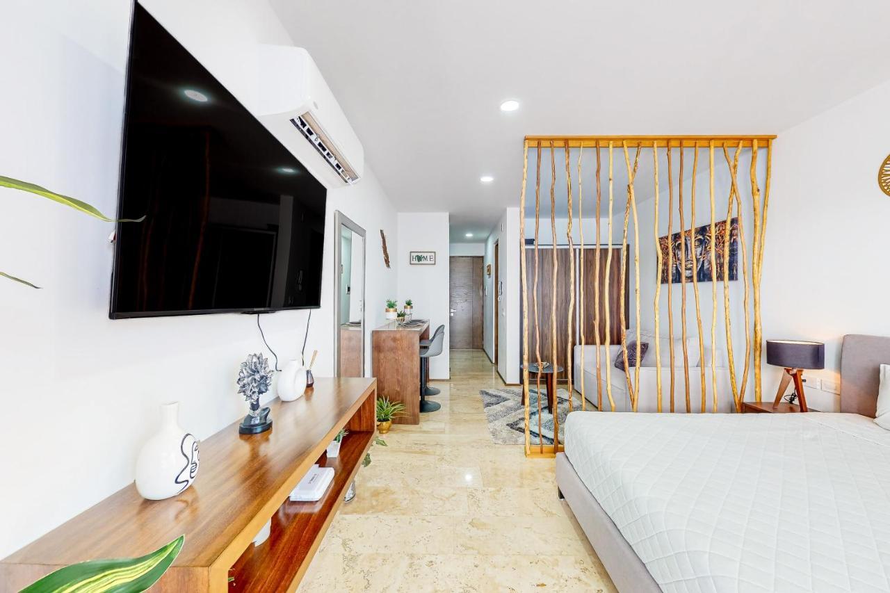 Menesse Midtown 2 Unit 208 Hotel Плая дел Кармен Екстериор снимка
